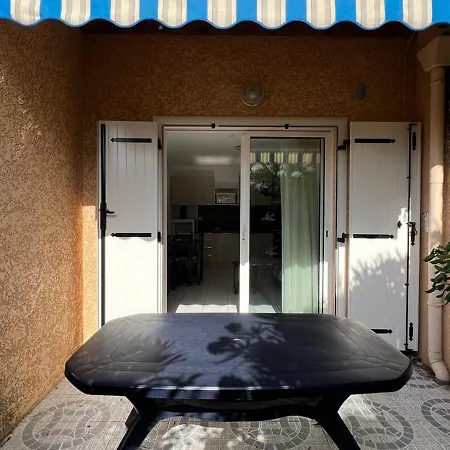 T3 En Bord De Avec Piscine, 6 Personnes - - Fr-1-81-494 Villa *